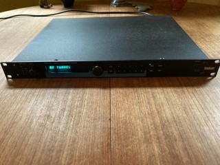 Lexicon PCM 70 Digital Reverb Effects Processor MIDI 1U Rack