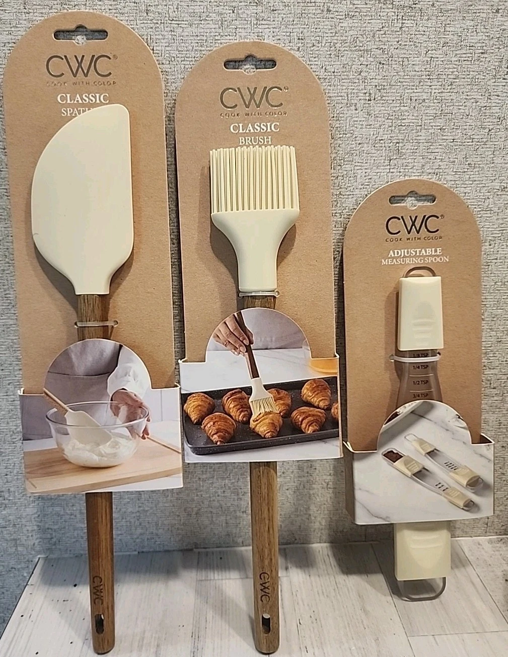 NIP 3 PC SET! CWC Cream Adjustable Measuring Spoon, Spatula & Classic Brush