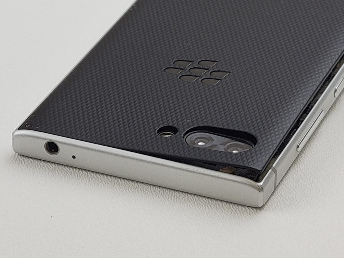 BlackBerry Key2 (BBF100-2) 64GB - Silver (GSM Unlocked) - POOR