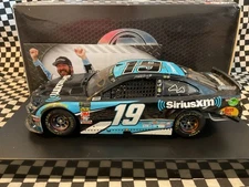 Martin Truex Jr. #19 Sirius XM 2019 1:24 NASCAR ELITE Die-cast TRIPLE AUTOGRAPH