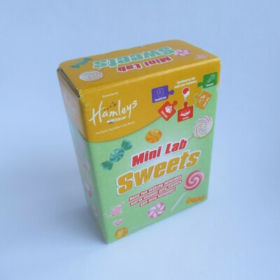 Hamleys Mini Labor Süßigkeiten (Spielzeug Spiel Geschenk Strumpf Füller Spaß Neuheit Experiment)