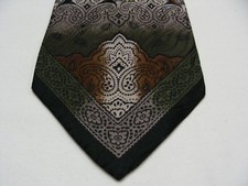PORTOFINO COLLECTION - VINTAGE - MADE IN USA - ALL SILK NECK TIE!