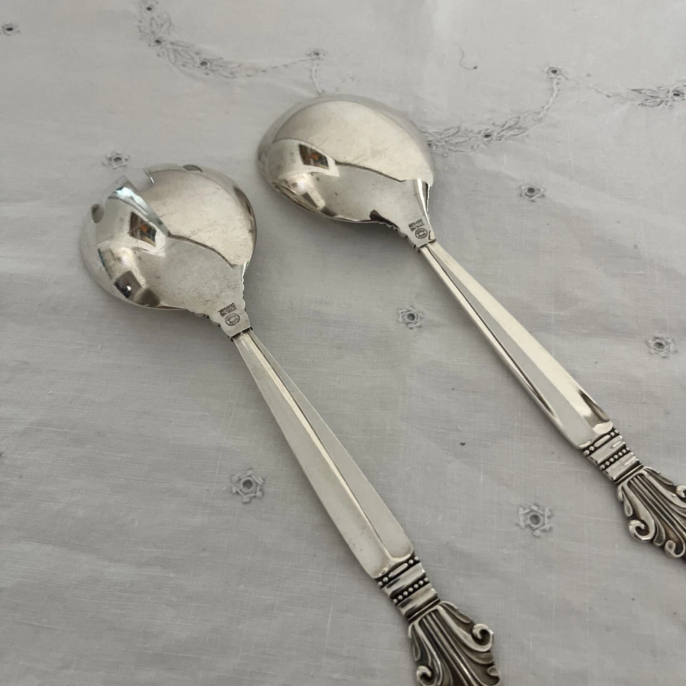 Georg Jensen Dinamarca “Acanthus” Cuchara y tenedor para servir de plata de ley 8,75” Foto 2 de 4