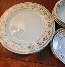 Floral China CX69 Dinner Plate 12122 Set of 4, 4 Bowls And 4 Saucers 1980’s 