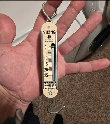 Viking Junior Vintage Weight Scale 0-25 Pounds made in USA