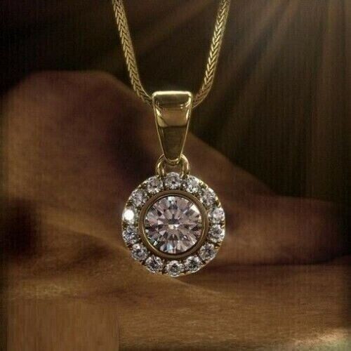 Colgante redondo de moissanita real de corte redondo de 2 quilates enchapado en oro amarillo 14 K - Imagen 3 de 7