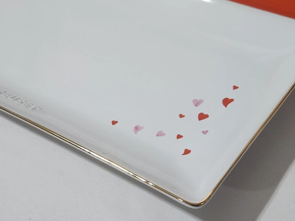 Le Creuset L‘Amour White Stoneware Hostess Tray Heart Decals 11x6 Gold Trim NIB - Image 4 of 4