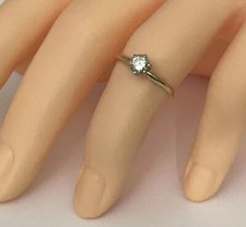 Vintage 14k yellow gold Round Diamond Solitaire Ring Size 7