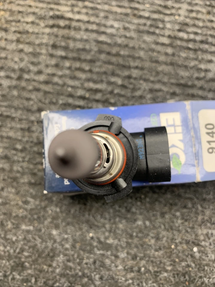 Bombilla antiniebla delantera NOS Eiko 9140-LS para Ford Lobo 2015 Foto 2 de 4