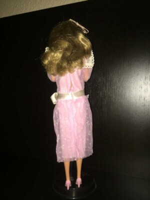 Barbie tenue famille doucoeur ☼ Habillage vintage barbie Heart Family