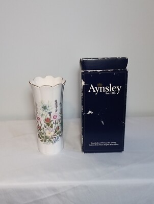 Bone China Mayfair Vase Aynsley Wild Tudor L/S 8.5'' Tall Made In United Kingdom