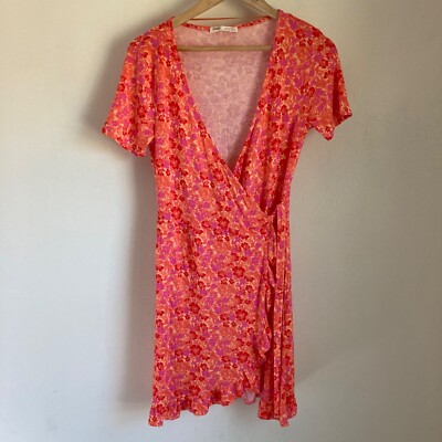 open lace back dress Casarile Red Floral Print V-Neck Balloon Sleeve Maxi Dress  Club L London