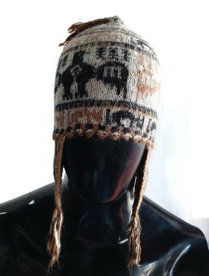 Chullo Woven in Multicolored Wool Handmade Andean Mountains  display picture 1