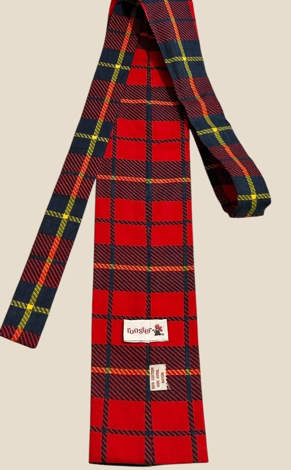 Corbata de sarga roja de extremo cuadrado de los años 60 corbata de cuello de gallo vintage para Braunstein's EC Foto 2 de 4