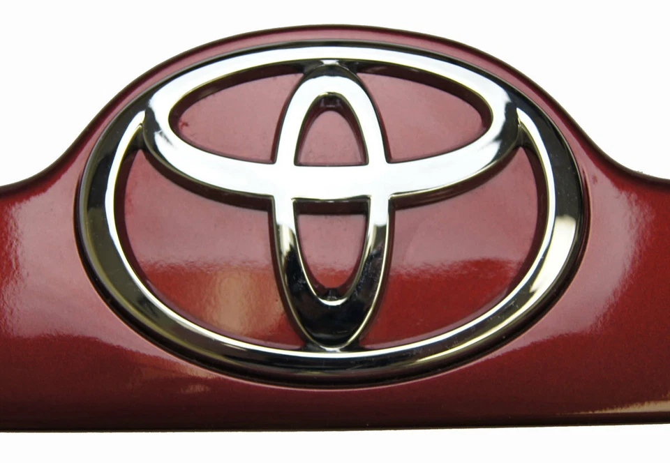 Toyota Corolla 2003-08 maletero insignia trasera moldura impulso rojo perla nuevo 7680102120D1 Foto 2 de 4