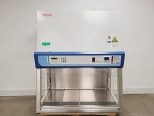 Thermo Scientific Class 2 Safe 2020 1.2 Biological Safety Cabinet Lab