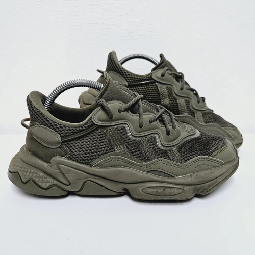 Adidas Ozweego Triple Khaki Green taglia UK 5 5 EUR 38 2 3 scarpe da ginnastica HQ1622