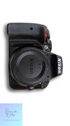 NIKON D3300 Spiegellose Kamera für Ersatzteile oder Reparatur