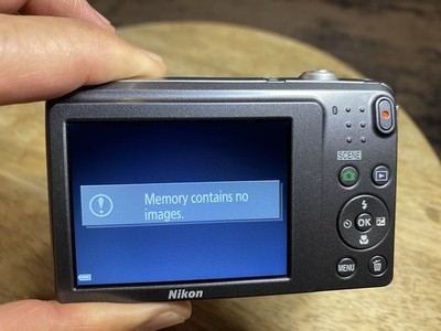 Nikon COOLPIX S3700 20.1MP Digital Camera Silver Tested Working NO