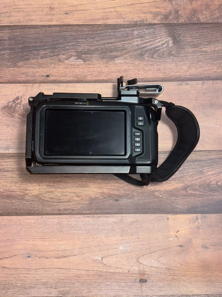 Blackmagic Design Pocket Cinema Camera 4K Camcorder - Black with Cage - Image 3 of 4