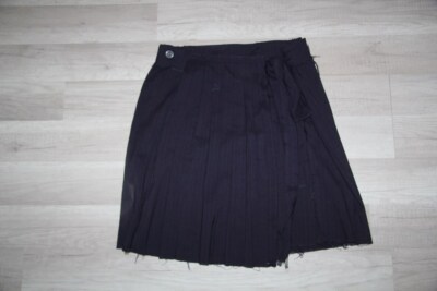 VOLCOM - Plisseerock lila destructed - 40 FR Neu
