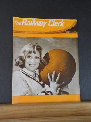 The Railway Clerk 1967 November 1 Employee Magazine Grand Trunk B&O Rail Post Of