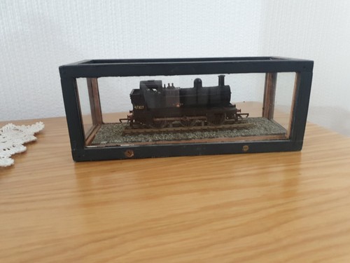 Triang Jinty Tanklok 47307 Spur O mit Vitrine  | Zustand: Used