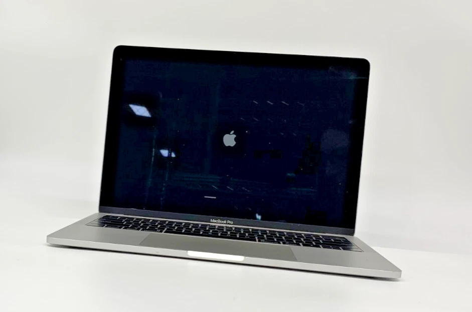 Apple MacBook Pro 2019 13" A2159 i5-8257U 1.4GHz 8GB DDR3 128GB SSD 银色 Fair — 第 3/4 张图片