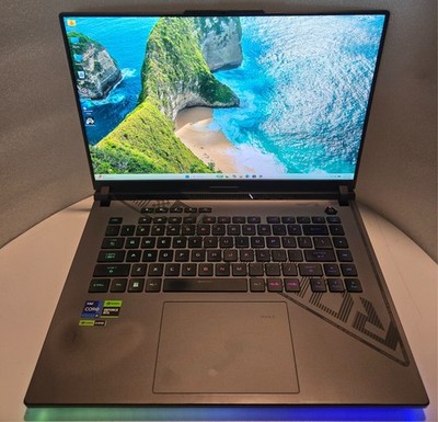 Asus ROG Strix G16 G614JI Intel i9-13980HX 2.20GHz RTX4070 32GB RAM 1TB SSD 16''
