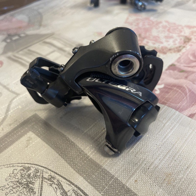Shimano Ultegra Rear Derailleur RD 6800 road race bike