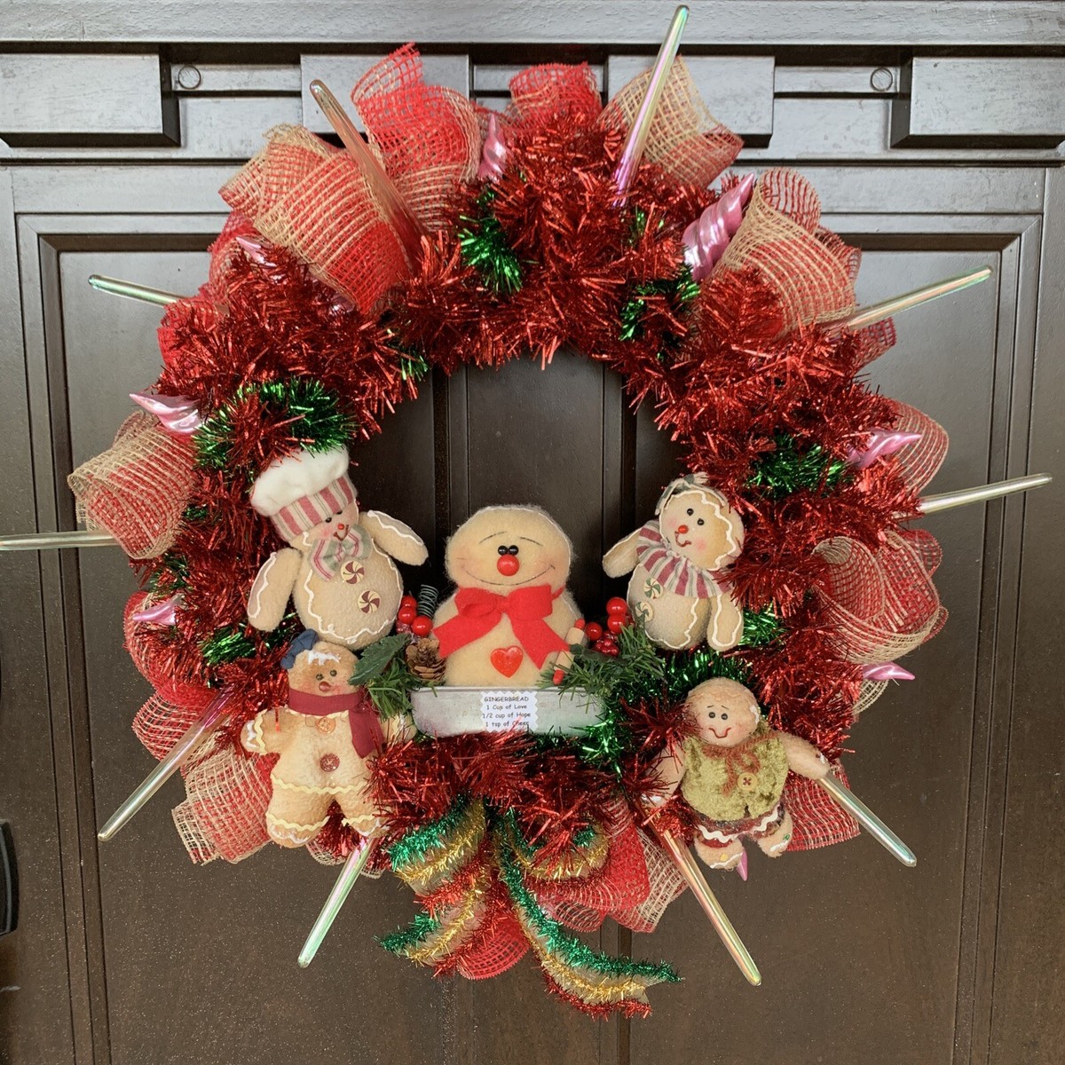 クリスマス HUMAN MADE HAPPY HOLIDAYS WREATH SMALL Tinsel Red Green Gingerbread Family Wreath 18