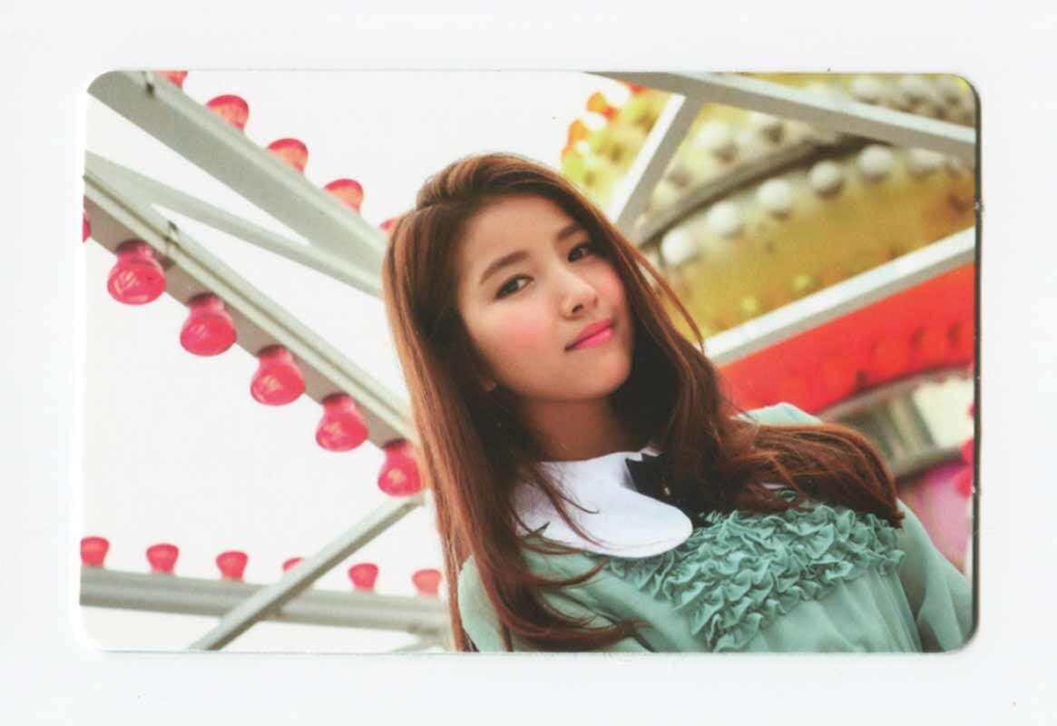 GFRIEND - 1st Album [LOL] OFFICIAL PHOTOCARD | eBay
