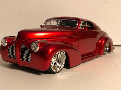 JADA DUB CITY OLDSKOOL 1940 PONTIAC RED 1:24 DIECAST MODEL CAR NEW