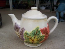 THE MAIN INGREDIENTS PANTRY WEAR TEAPOT /3D Leaves