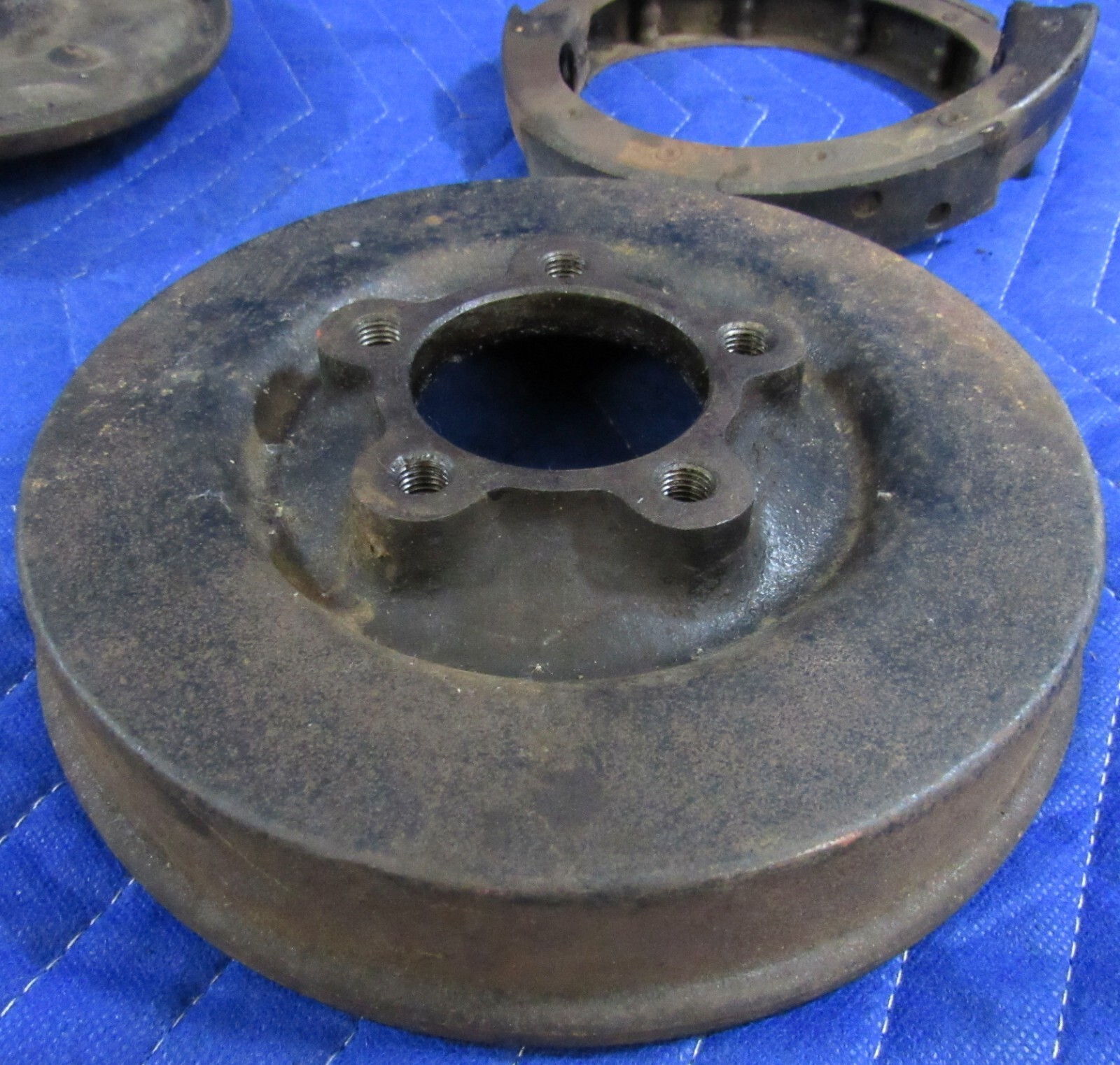 SPRINGER FRONT BRAKE BACKING PLATE SHACKLE DRUM SHOE HARLEY KNUCKLEHEAD