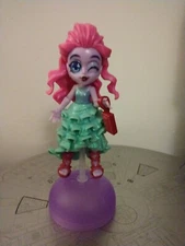 Capsule Chix Loose Doll With Stand