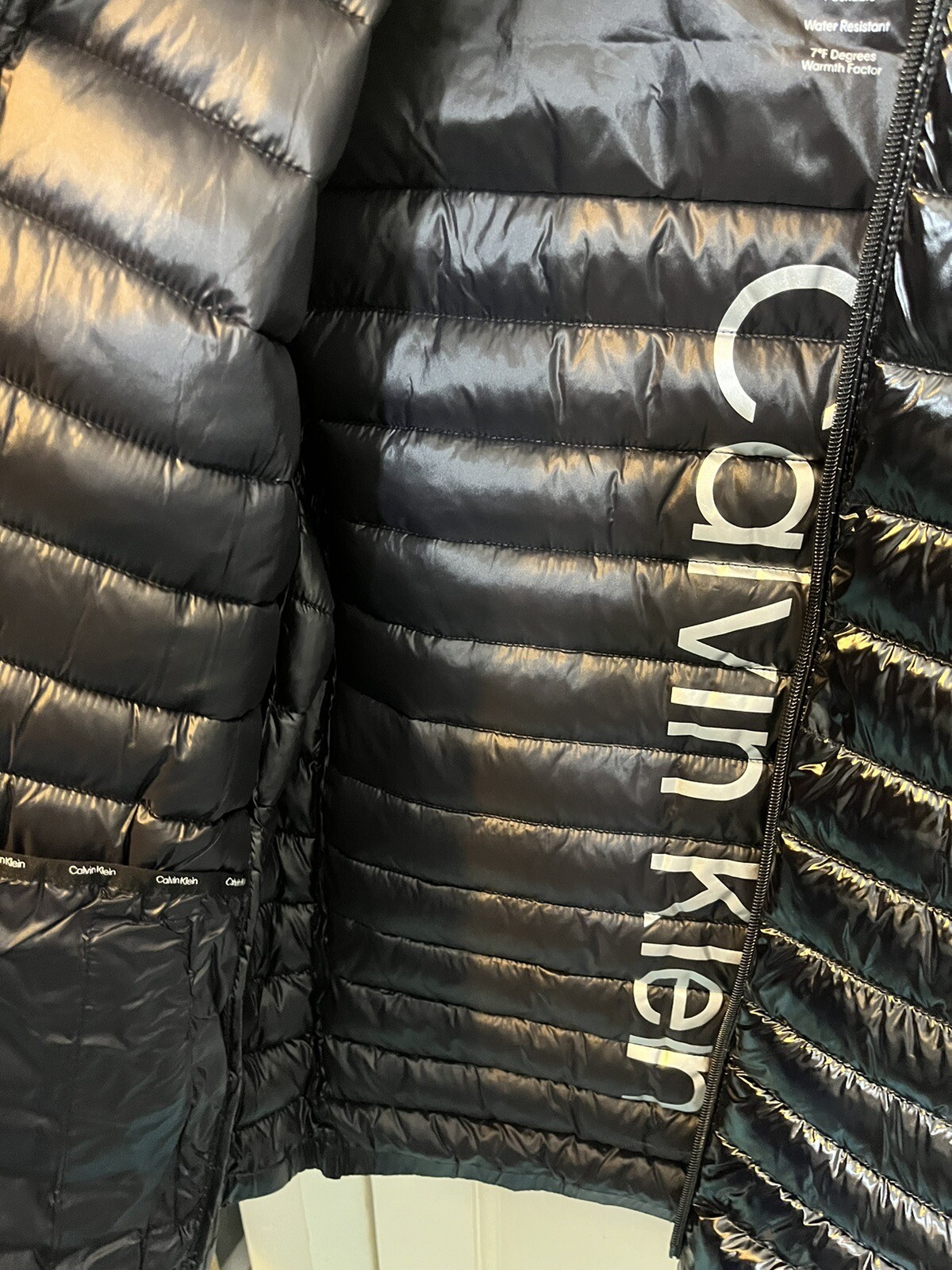 Calvin Klein Men’s Lightweight Breathable Insulation Black Puffer W Hoodie Large image 10