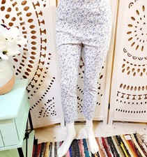 Mario Serrani Stretch Pull On Skinny Pants White With Blue Flower Pattern Size M