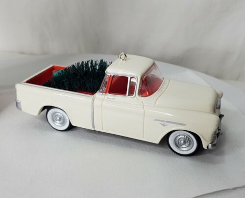 Vintage poinçon 1955 Chevrolet camée camion ornement boîte arbre de Noël - Photo 1/12