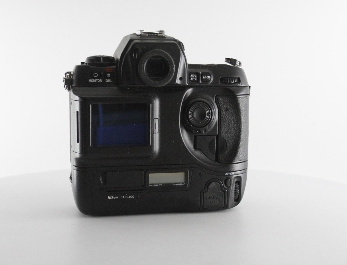 ニコン　D1x Nikon D1x Review: Digital Photography Review