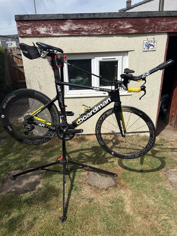 Boardman 9.8 Elite Air TT Carbon Road Bike  Large