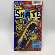 Vintage 2010 JA-RU Keychain Finger Skate Board Carry Short Circuit 3-3/4  Long