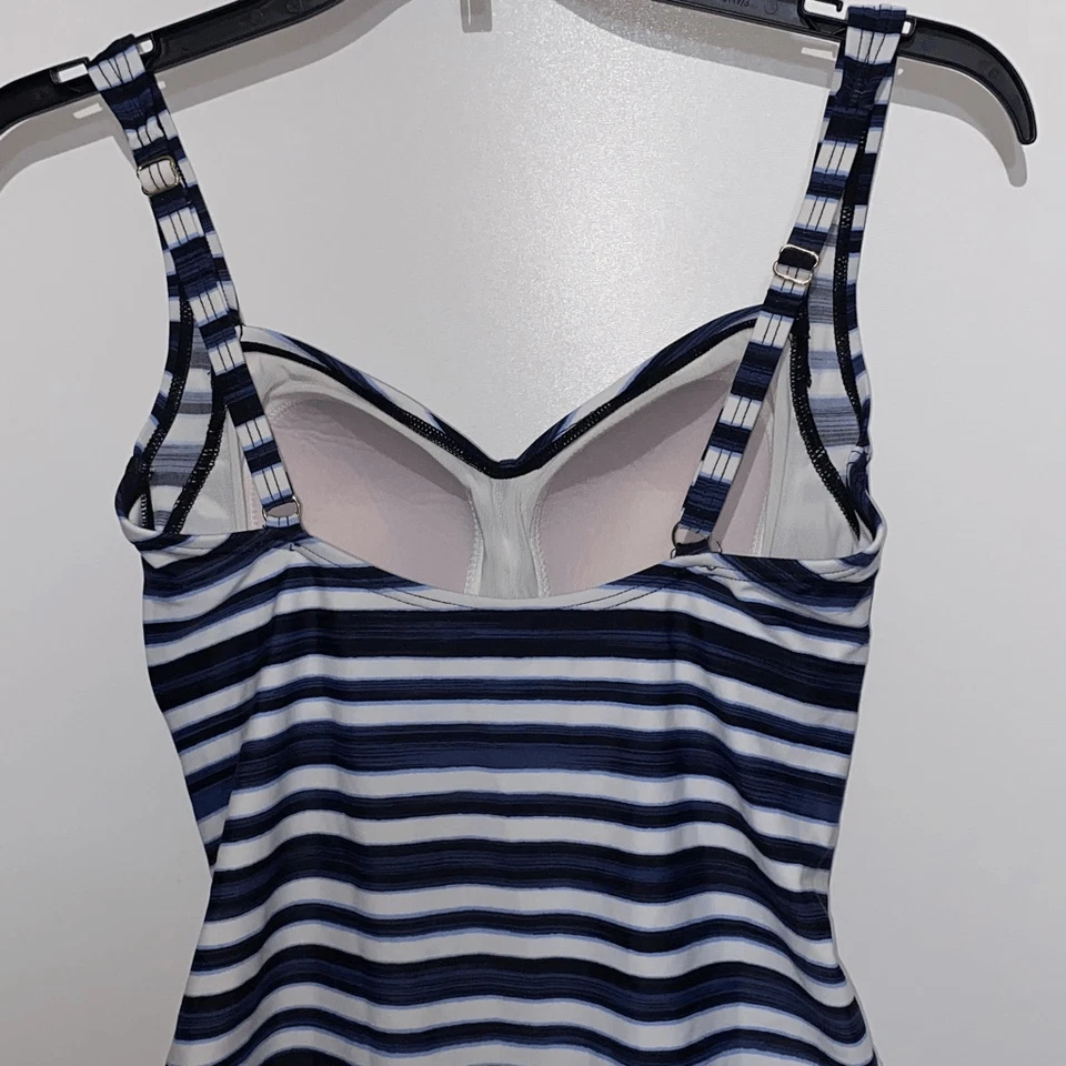 Traje de baño Shore Shapes para mujer azul blanco a rayas sujetador incorporado de una pieza talla 8 Foto 4 de 4