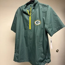 Green Bay Packers Short Sleeve 1/4 zip Golf shirt/Windbreaker