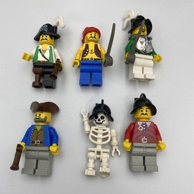 Lego Pirates 6281 Pirates Perilous Pitfall - w/ Minifigs & Manual! 99% Complete