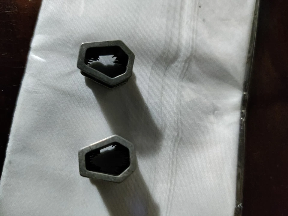 Akak Jewelry 12mm S925 Silver coffin shaped venomous maw ear plugs - Immagine 3 di 3