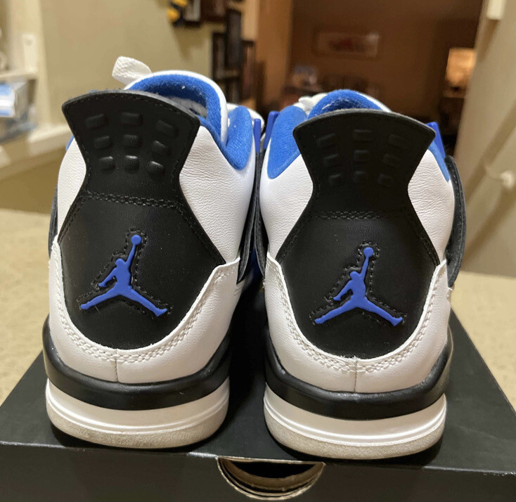AIR JORDAN 4 IV RETRO GS USED SIZE 6.5Y MOTORSPORTS WHITE 