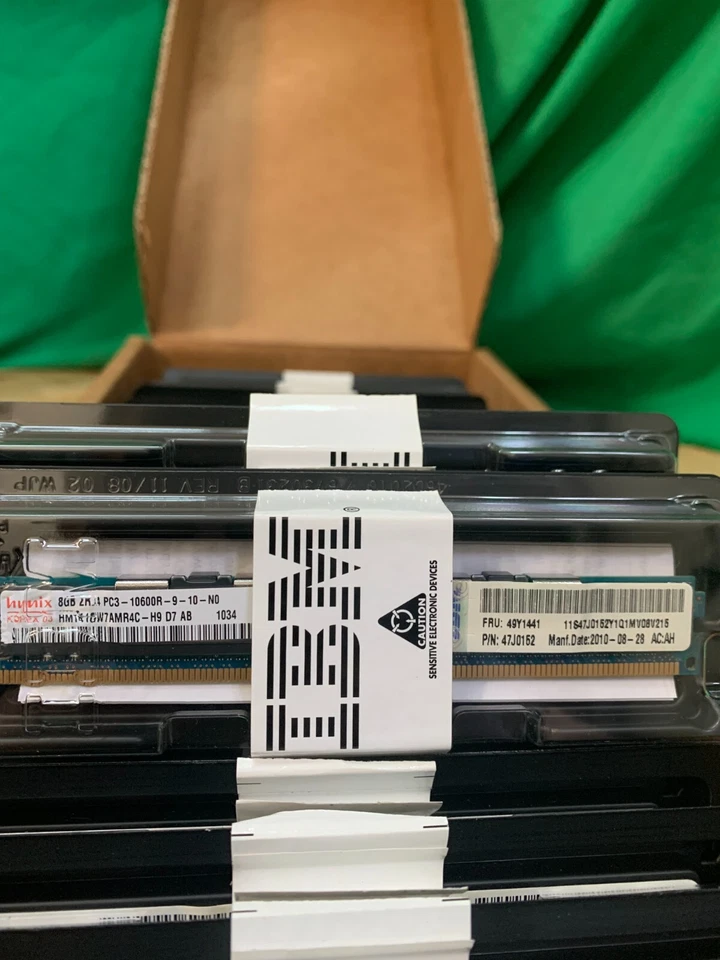 **LOT OF 22** 8 GB mixed Samsung Hynix PC3-10600R Registered ECC RAM IBM - Image 2 of 3