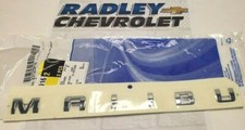23125916 NE GM OEM MALIBU NAMEPLATE CHEVROLET B77
