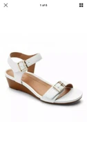 VIONIC PORT FRANCES WHITE BACKSTRAP WEDGE SANDAL SZ 9W